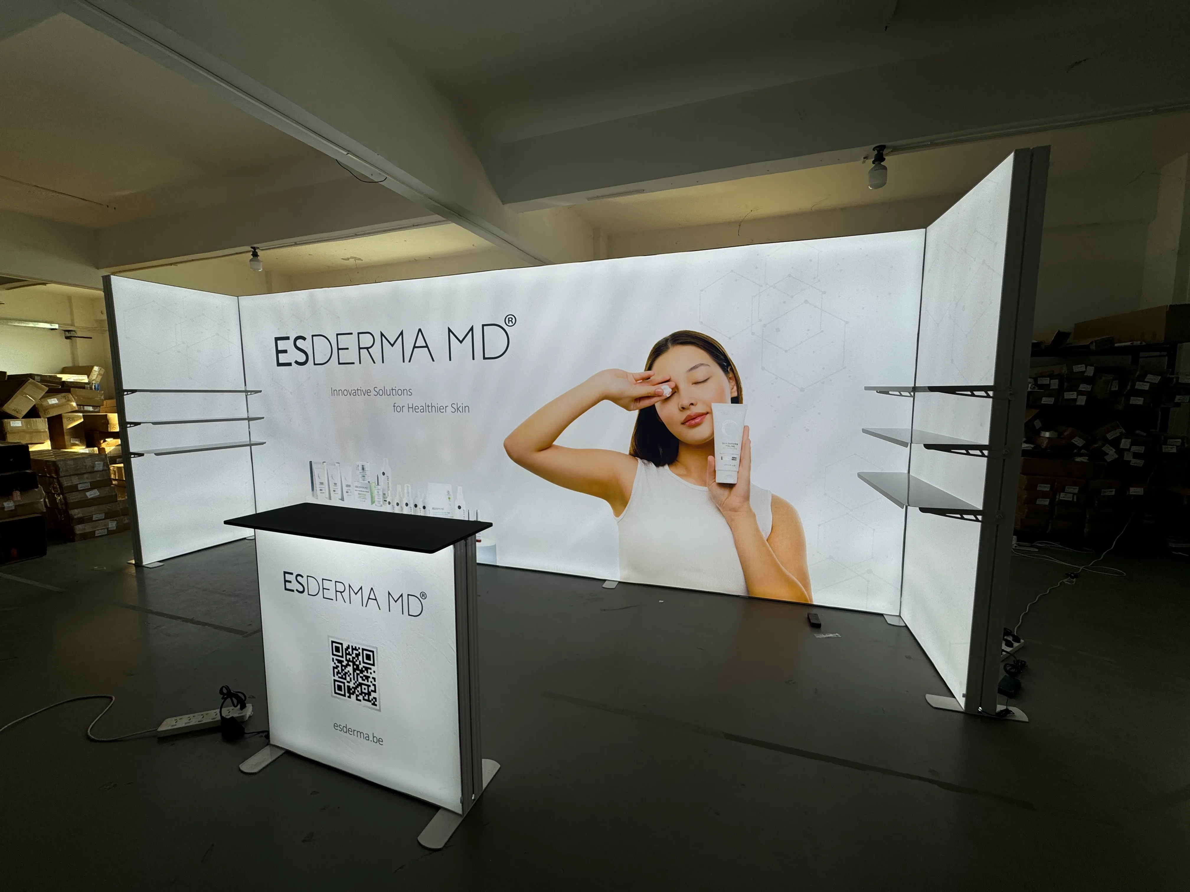 Exhibition Installation Test case picture display