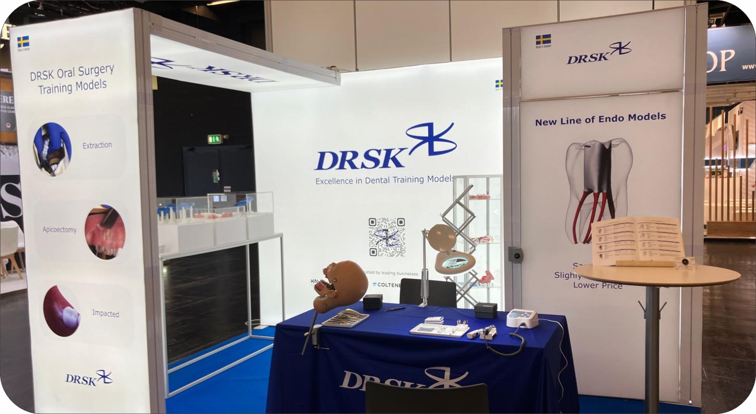 Dental Exhibition case picture display