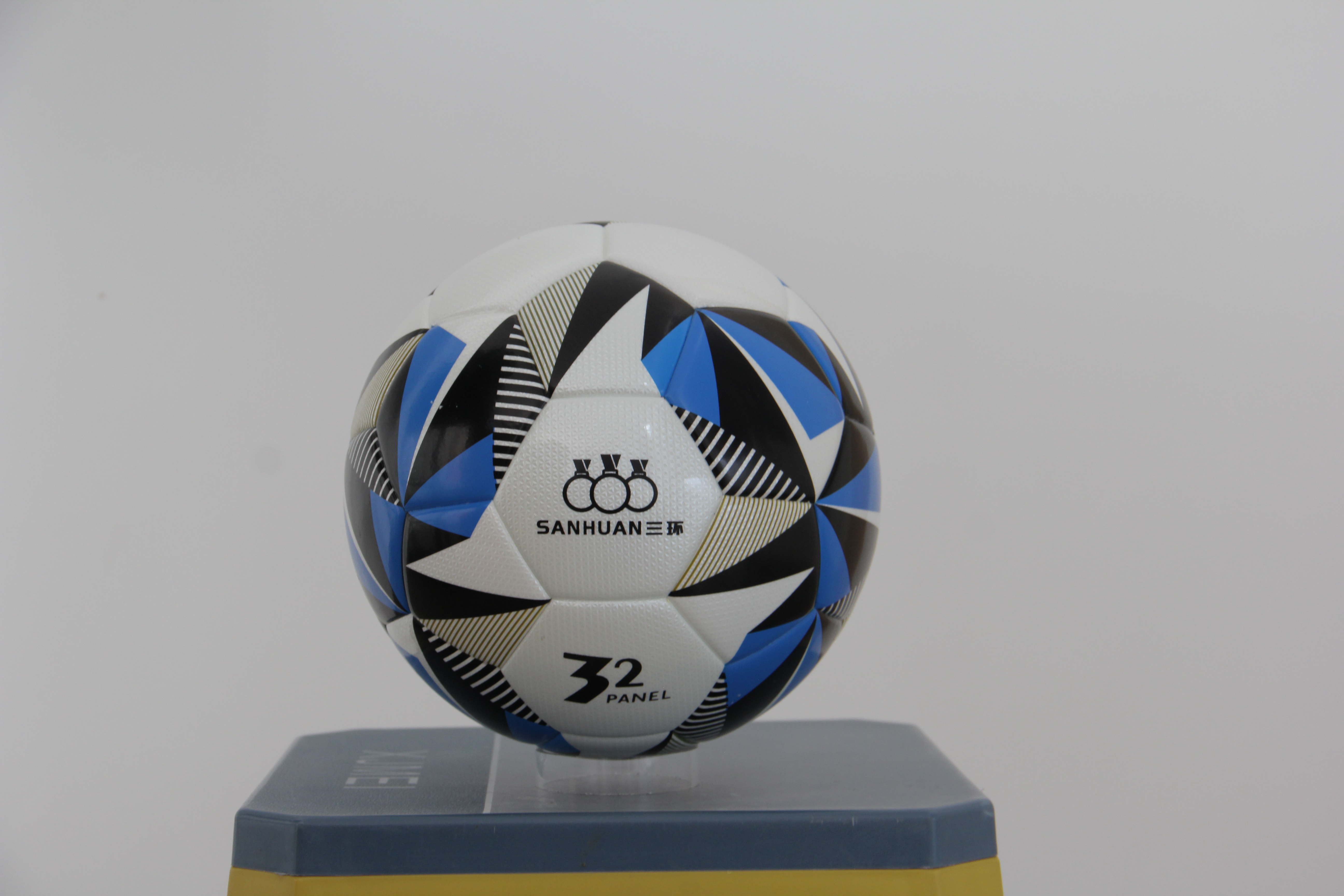 Indoor Soccer Training Balls for Clubs and Facilities