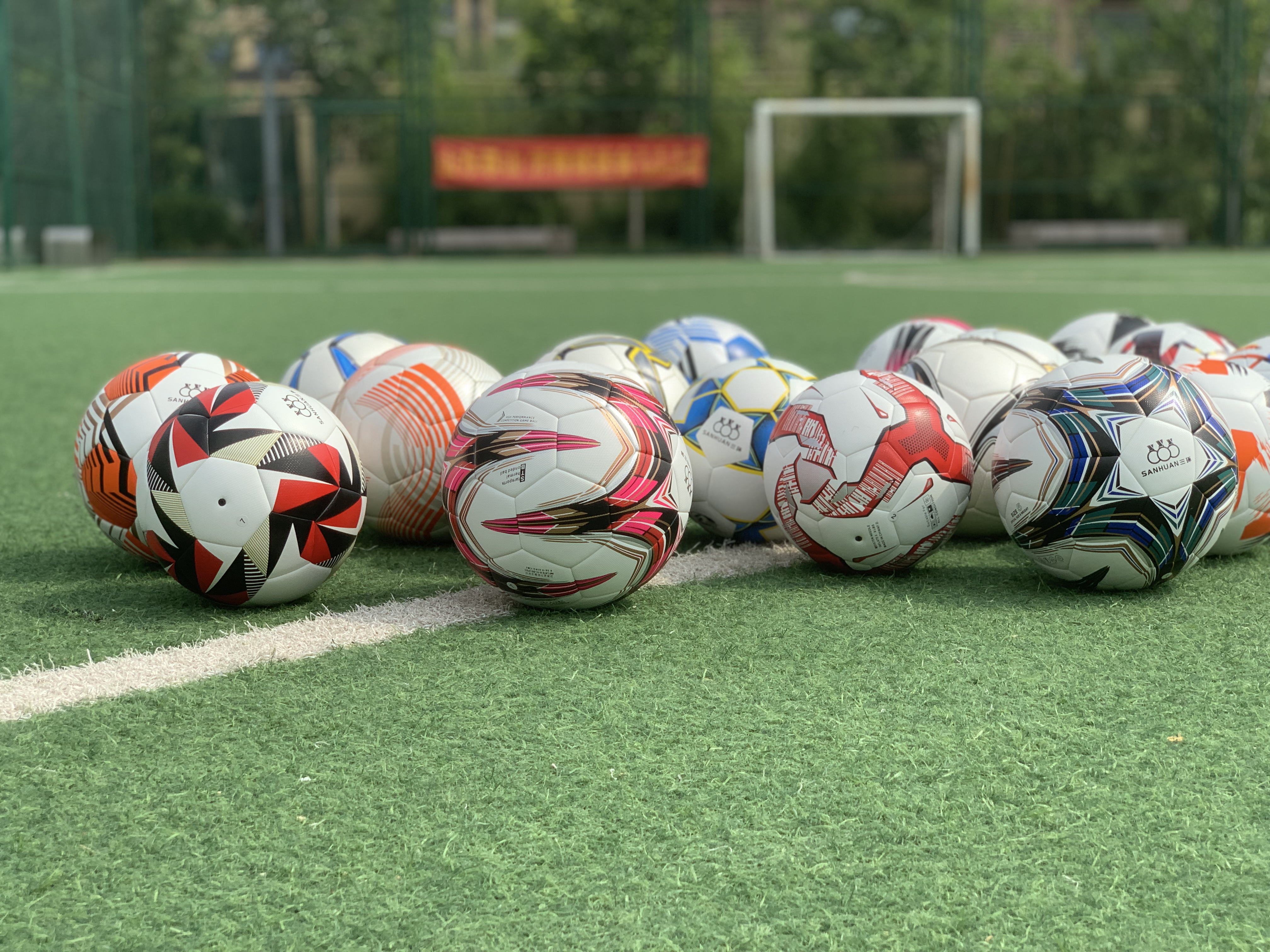 What is a custom soccer ball and how does it differ?