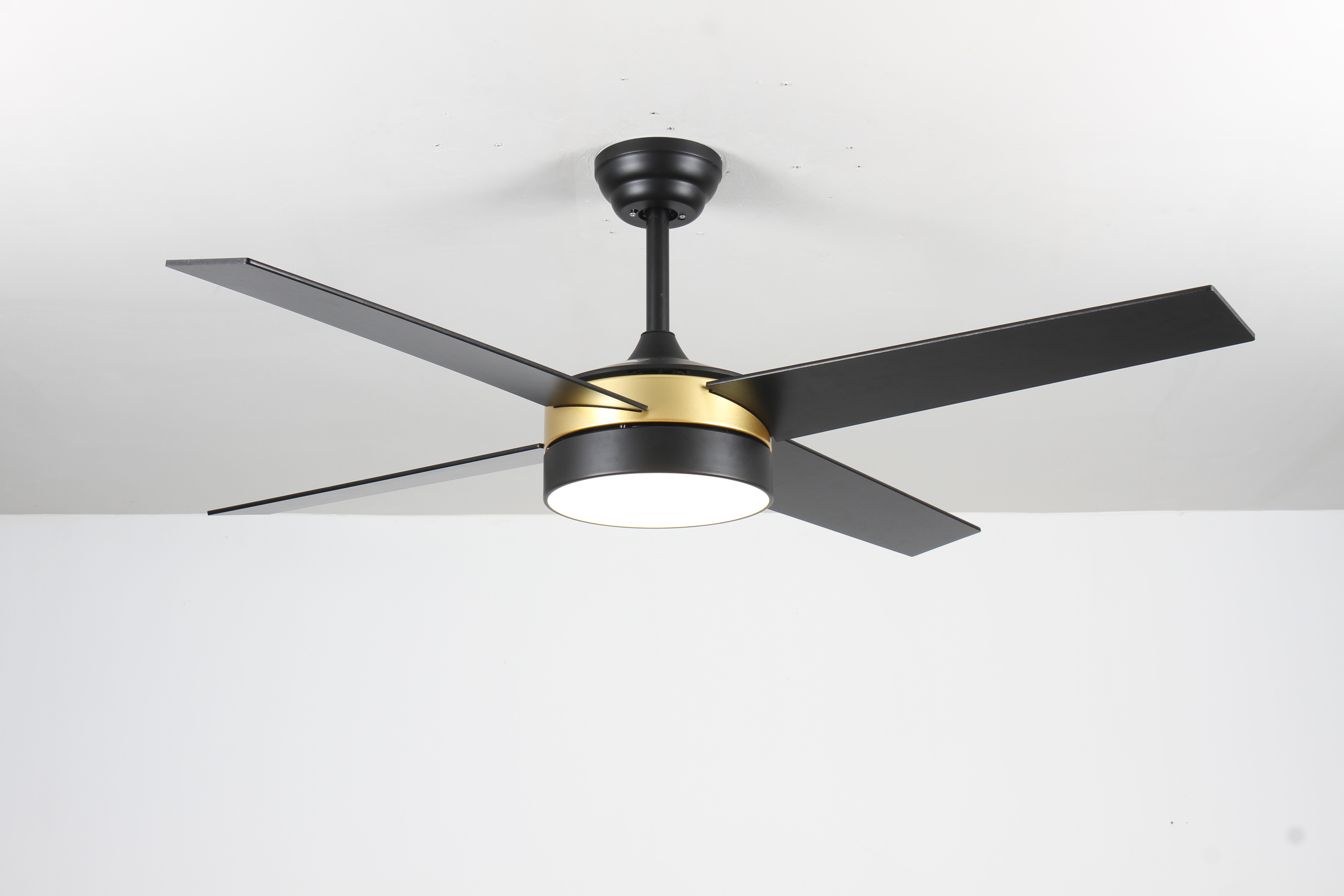 HC552 Mataas na Kalidad Nordic 52 Pulgada 3 Solid Wood Blade Maldapag Remote Control Wooden Modern Dc Bldc Led Ceiling Fan Light