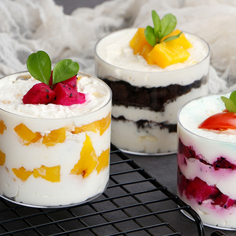 Mini cheesecake cups for a delightful desser