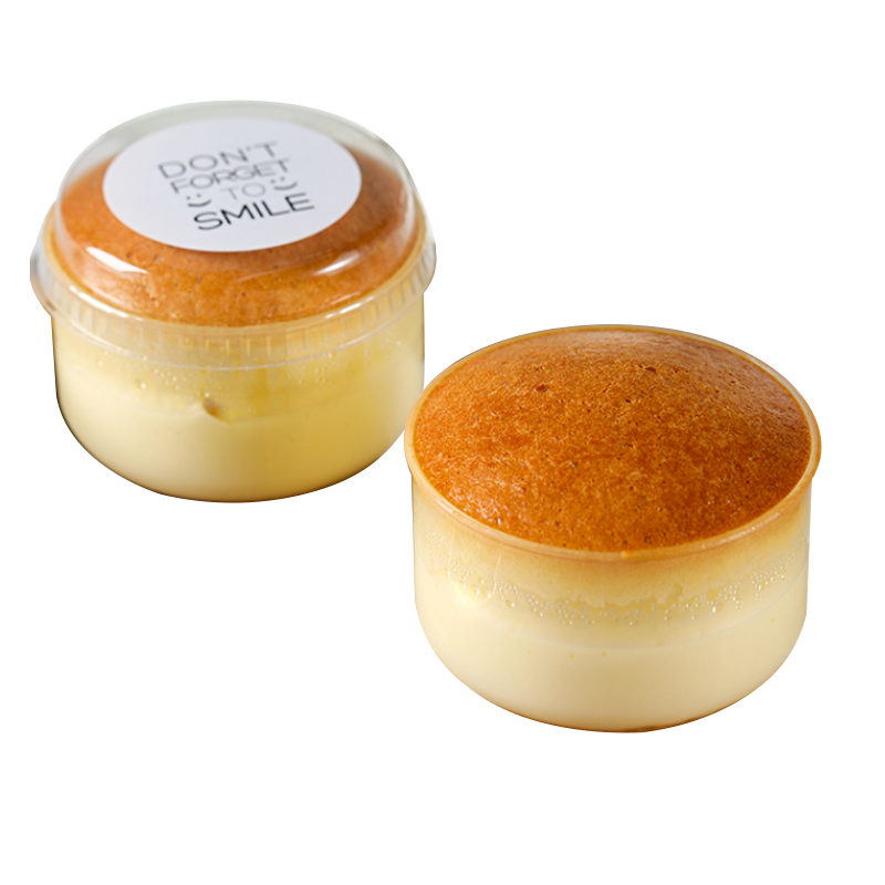 Clear lids for easy visibility of your delicious treats