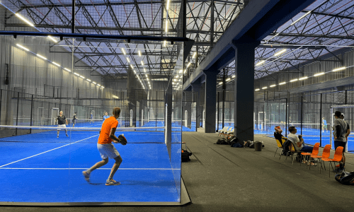 Voordelig van Padelleë installasie by sportvoorsieninge