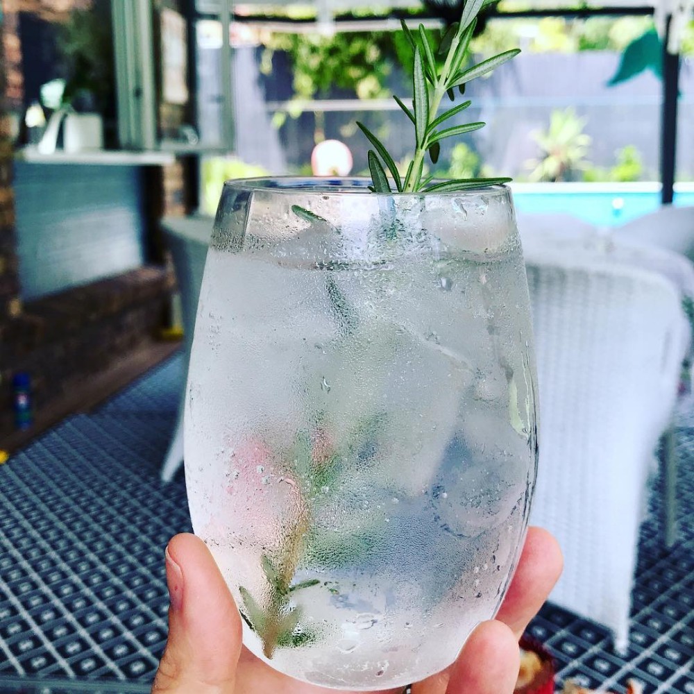 Plastic Wine Glasses: Ideal for Outdoor Gatherings