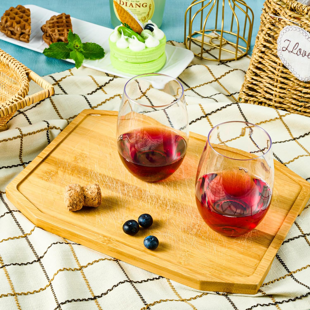 plastic wine glass (32).jpg