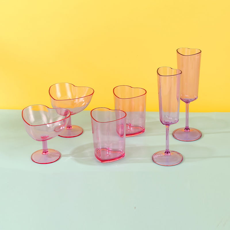 Acrylic Valentines Pink Champagne Flute Plastic Heart Shape Wine Glasses for Wedding