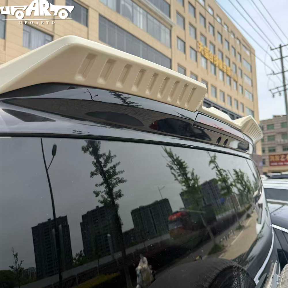 byd denza b5 spoiler.jpg