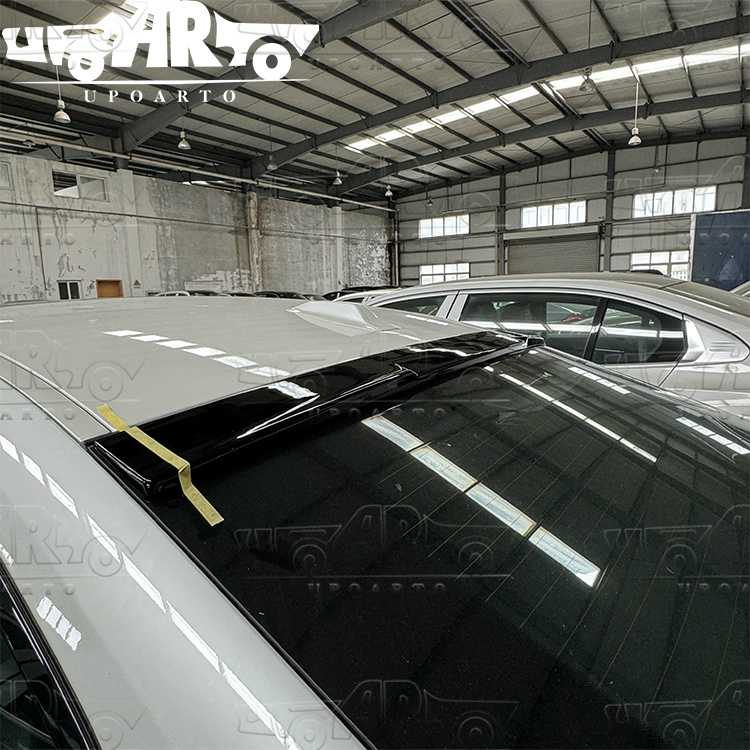 g26 rear winodw spoiler.jpg