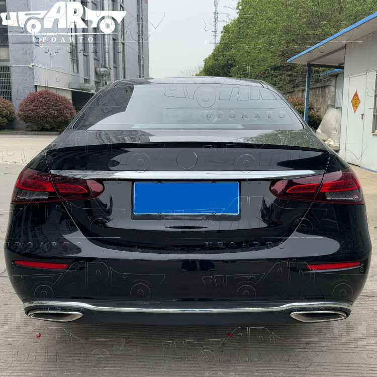 rear spoiler for trunk mercedes w213.jpg