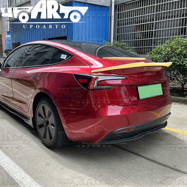 m4 back spoiler for tesla model 3.jpg