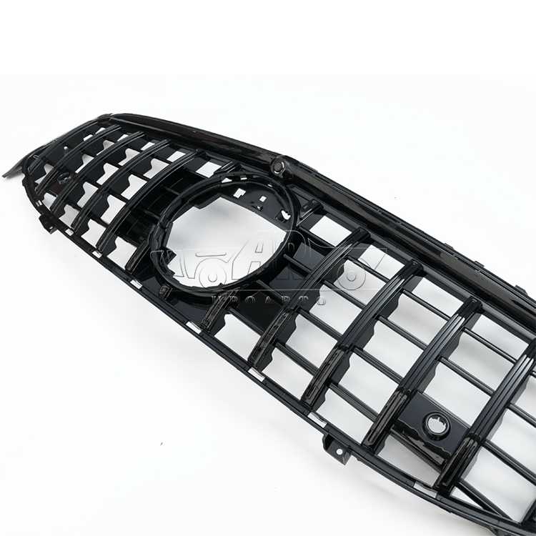 w118 grille car.jpg