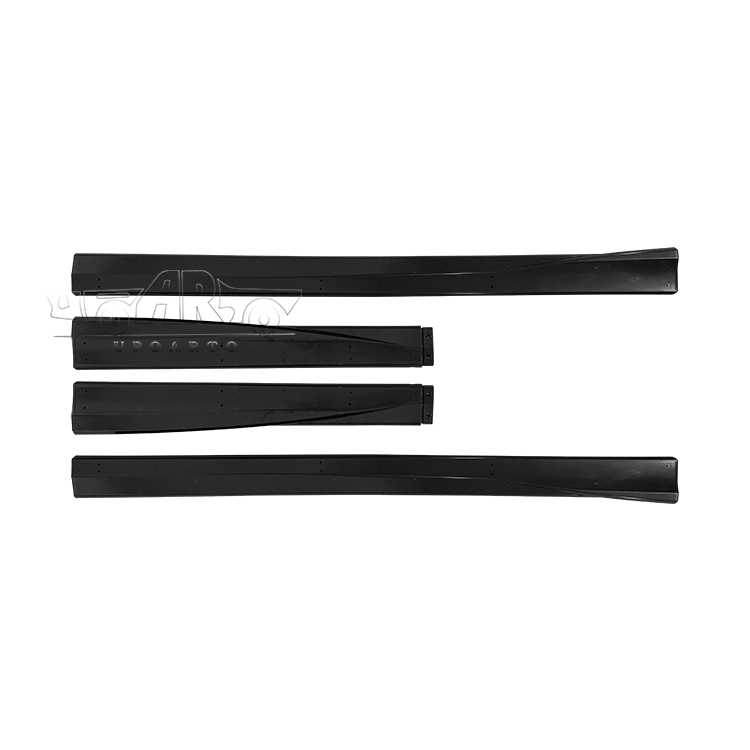 e class w214 side skirt.jpg