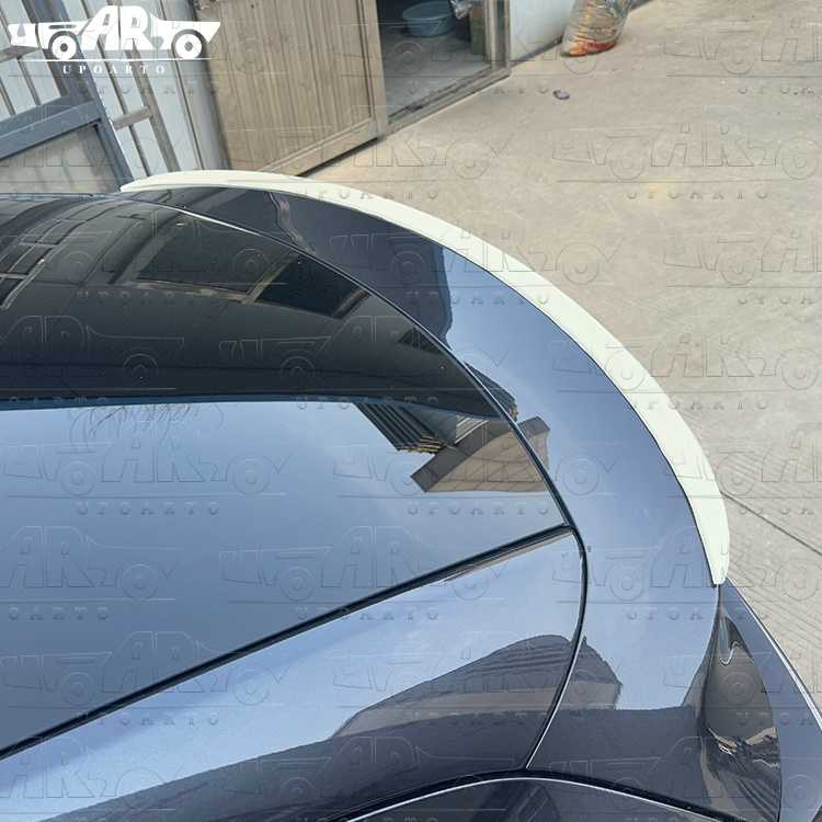 tesla model y 2025 spoiler.jpg