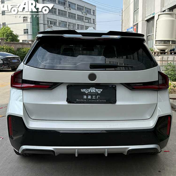 bmw x1 u11 spoiler back.jpg