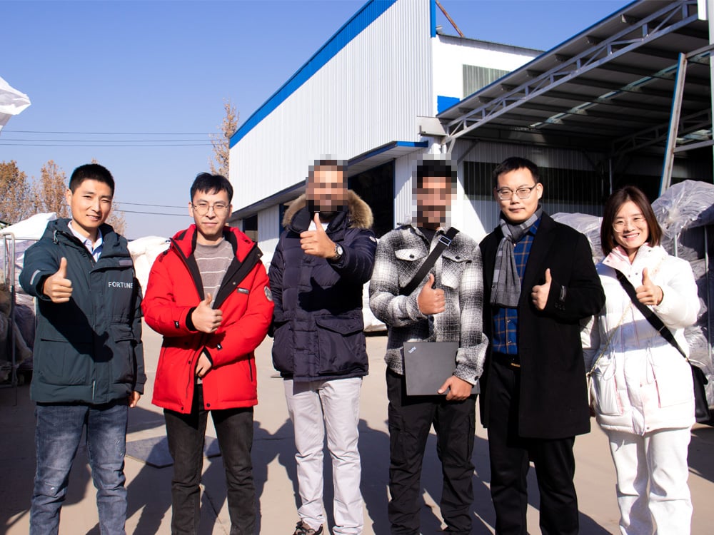 U.S. Clients Tour Shijiazhuang Pengtuan Trading Co., Ltd.: Quality and Innovation in Microfiber Towel Manufacturing