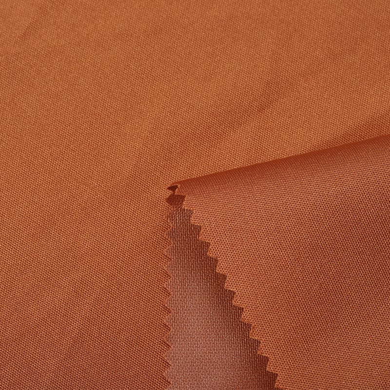 2 Layers Fabric vs 3 Layers Fabric: Which to Choose for Hiking?