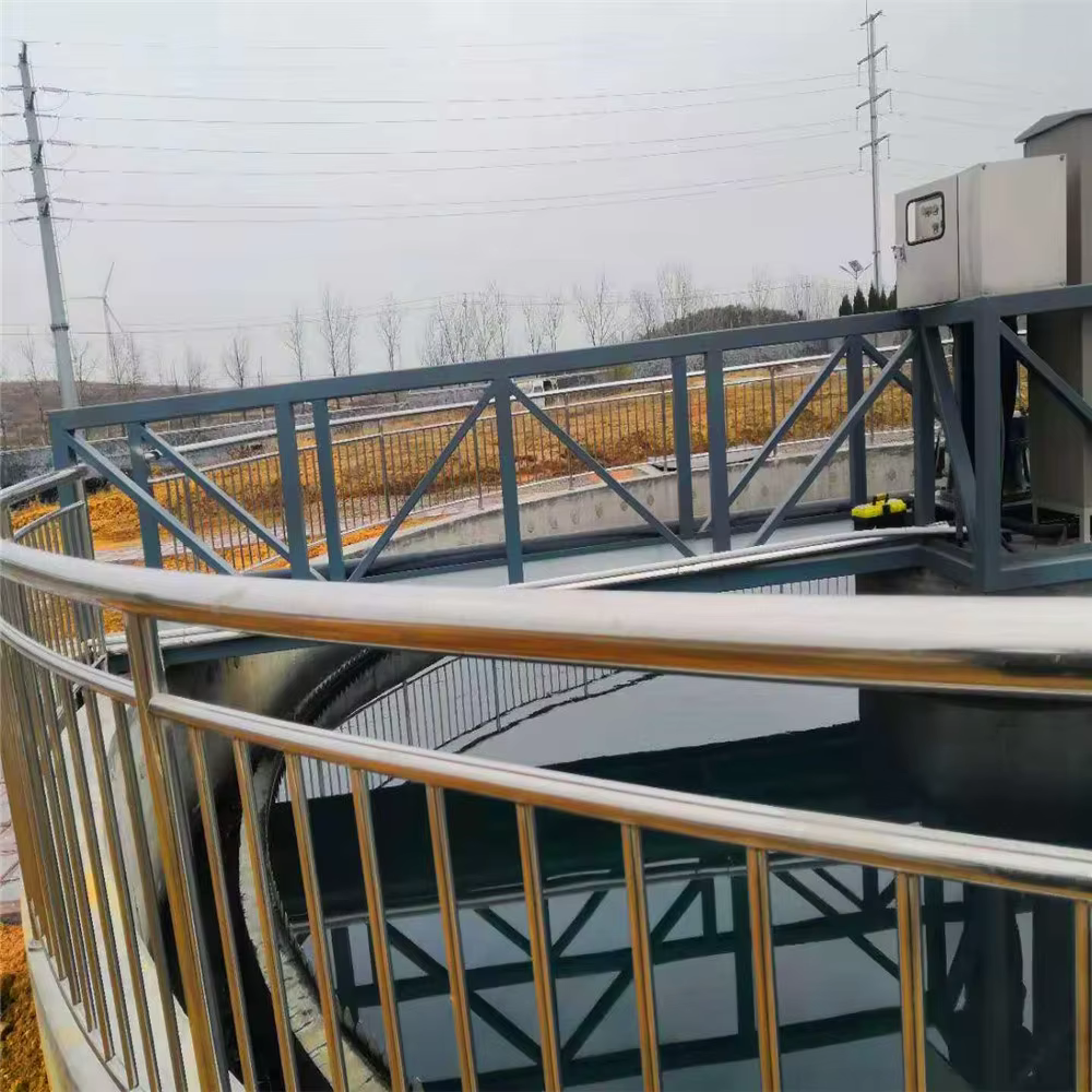 Automatic Full Bridge Chain industrial and domestic Wastewater treatment Sludge Scraper in Secondary Sedimentation tank supplier