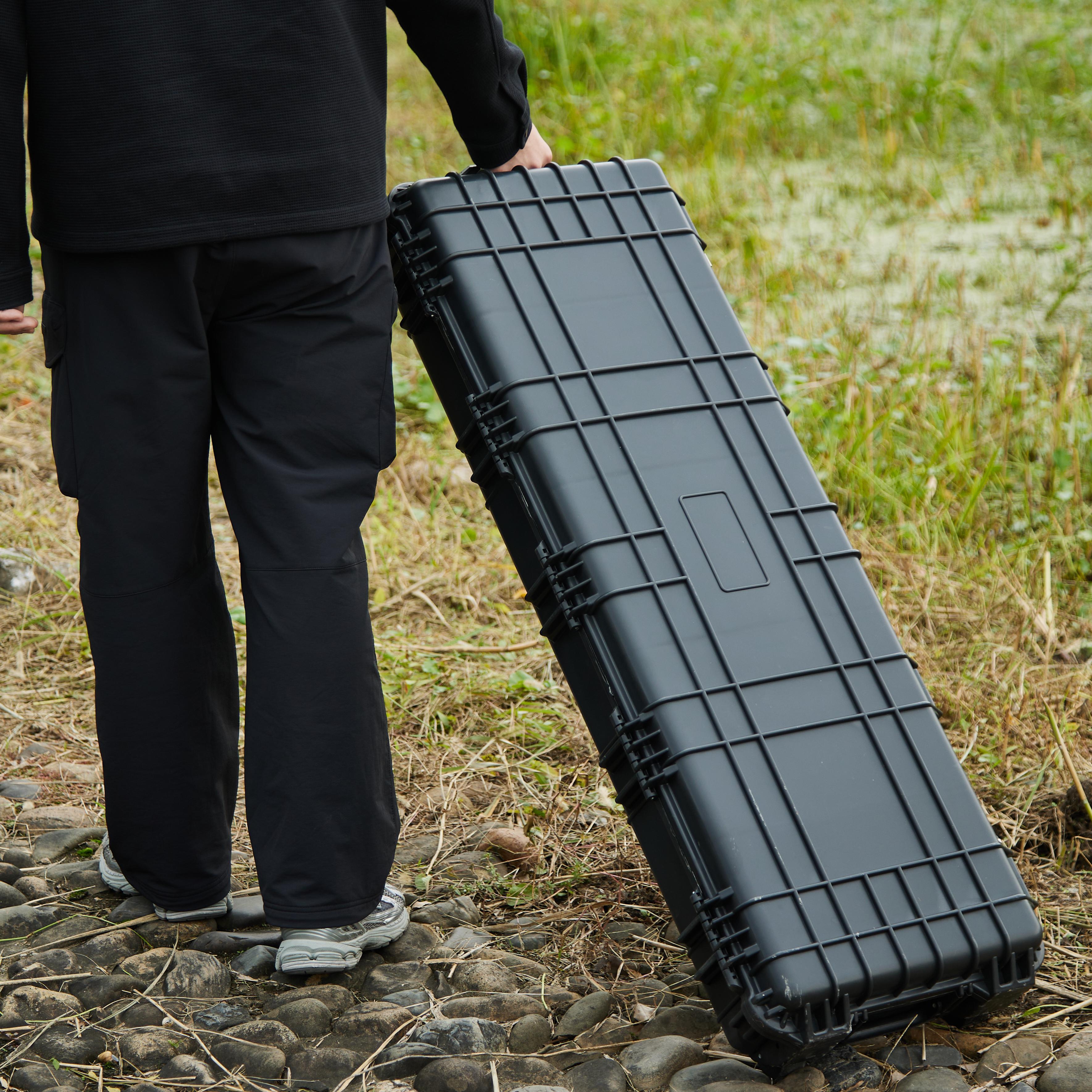 Jakie są typowe problemy związane z użytkowaniem twardych opakowań plastikowych i jak je rozwiązać?