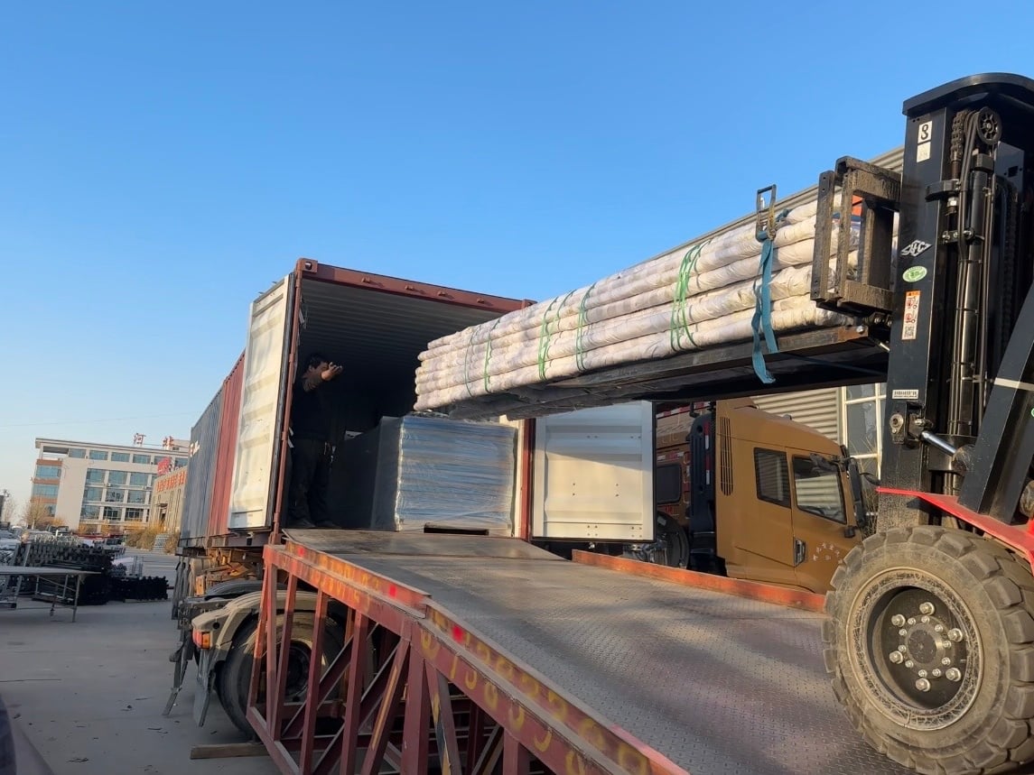 Global Logistics & Delivery