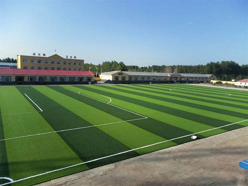 Building a football field without pitfalls
