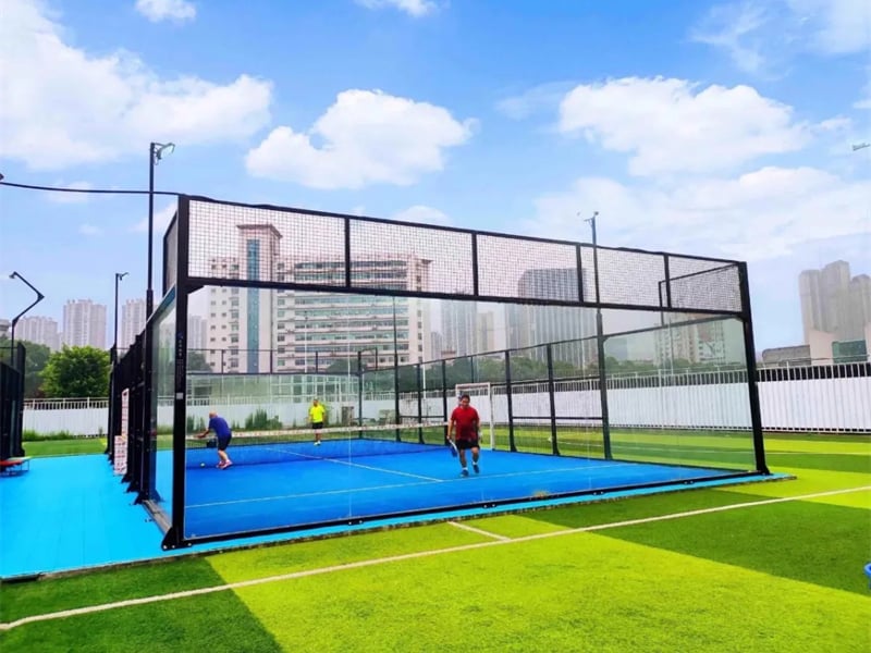 The artificial turf tennis court brings sports closer to nature