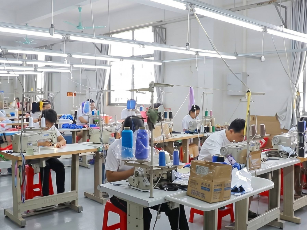 Custom Swimwear Manufacturing Everything You Need to Know Before Placing Your First Order (3).png
