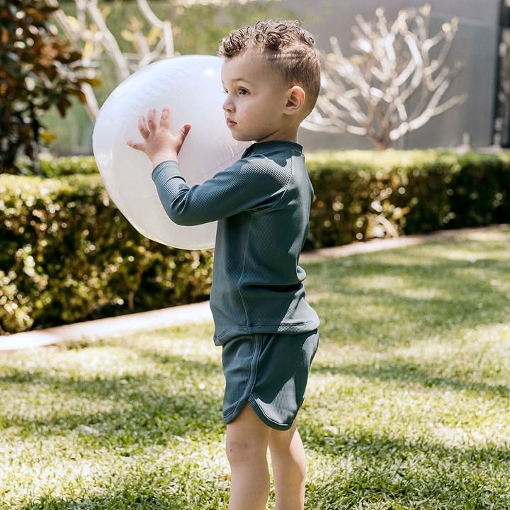 Cost Factors for Bulk Orders of Children's Long Sleeve Swimsuits