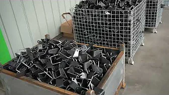 Processo di Produzione della Tecnologia di Stampo e Piega