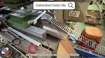 Processo di punzonatura di precisione: produzione di clip per tubi metallici personalizzate