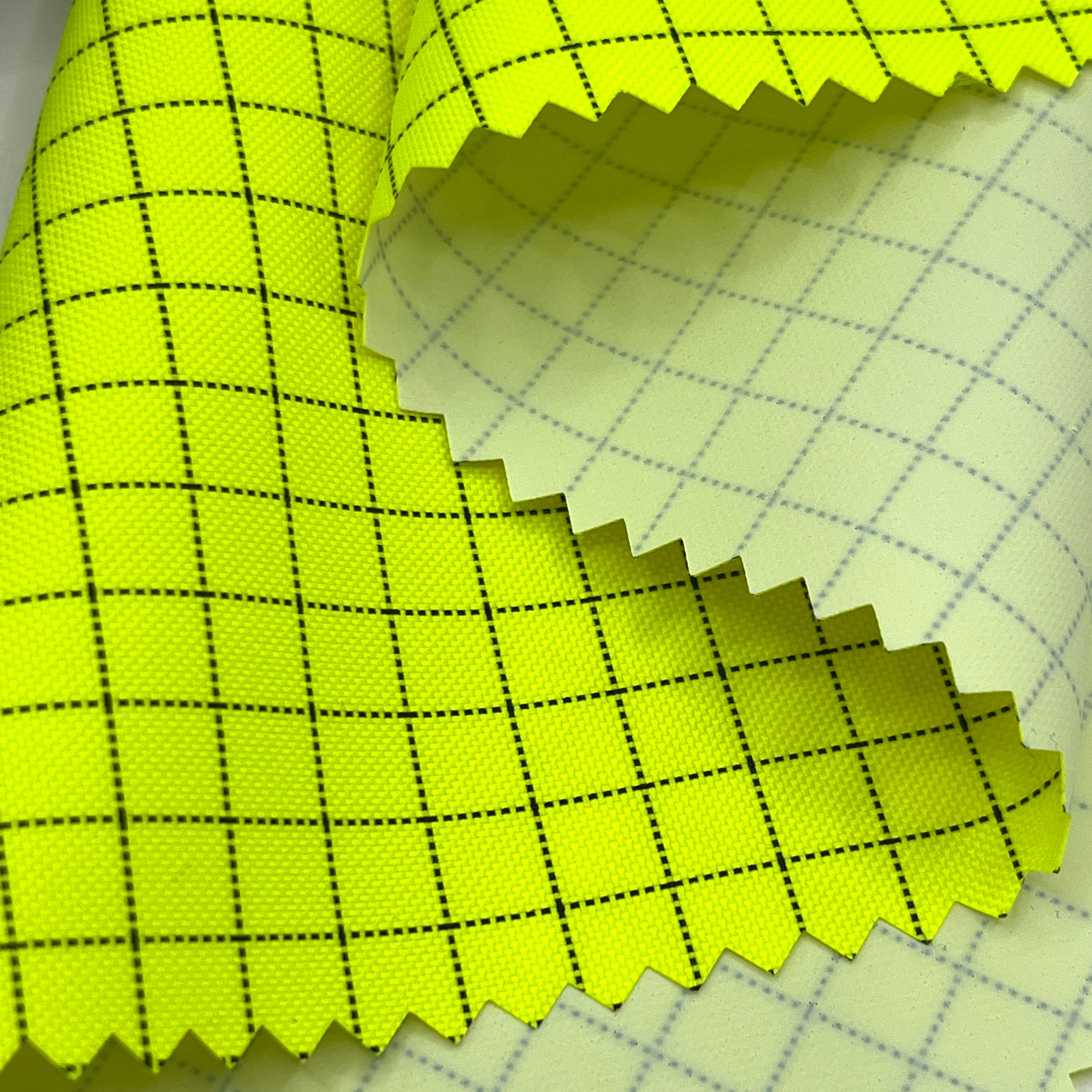How Workwear Textiles Enhance Safety and Comfort in the Workplace