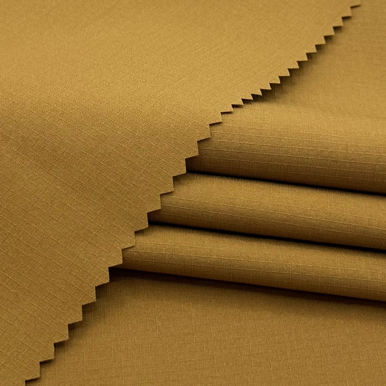 What Are the Benefits of Using Polyester and Spandex Blend in Fashion Apparel?