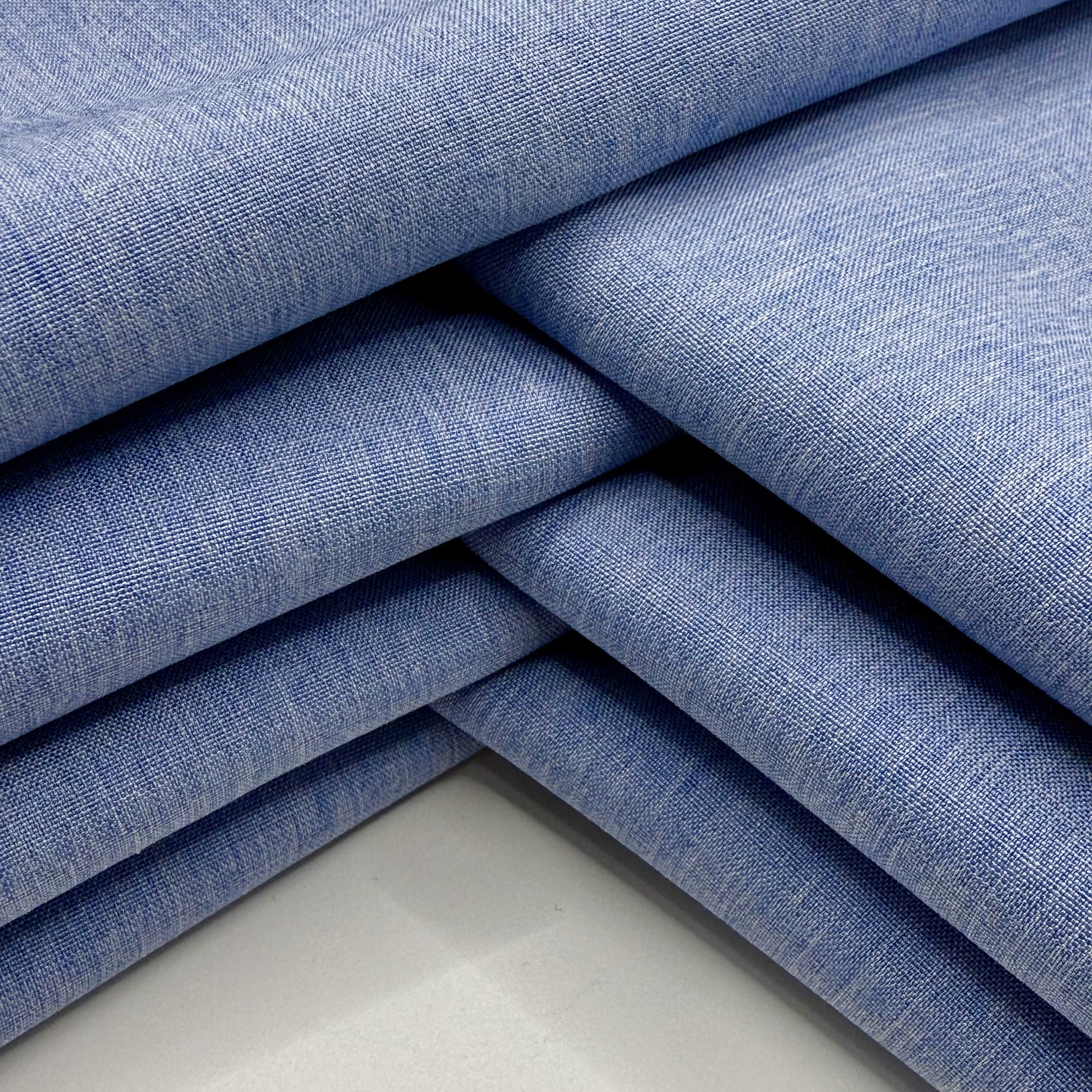 What Makes Softshell Fabric the Ideal Choice for Outdoor Apparel?