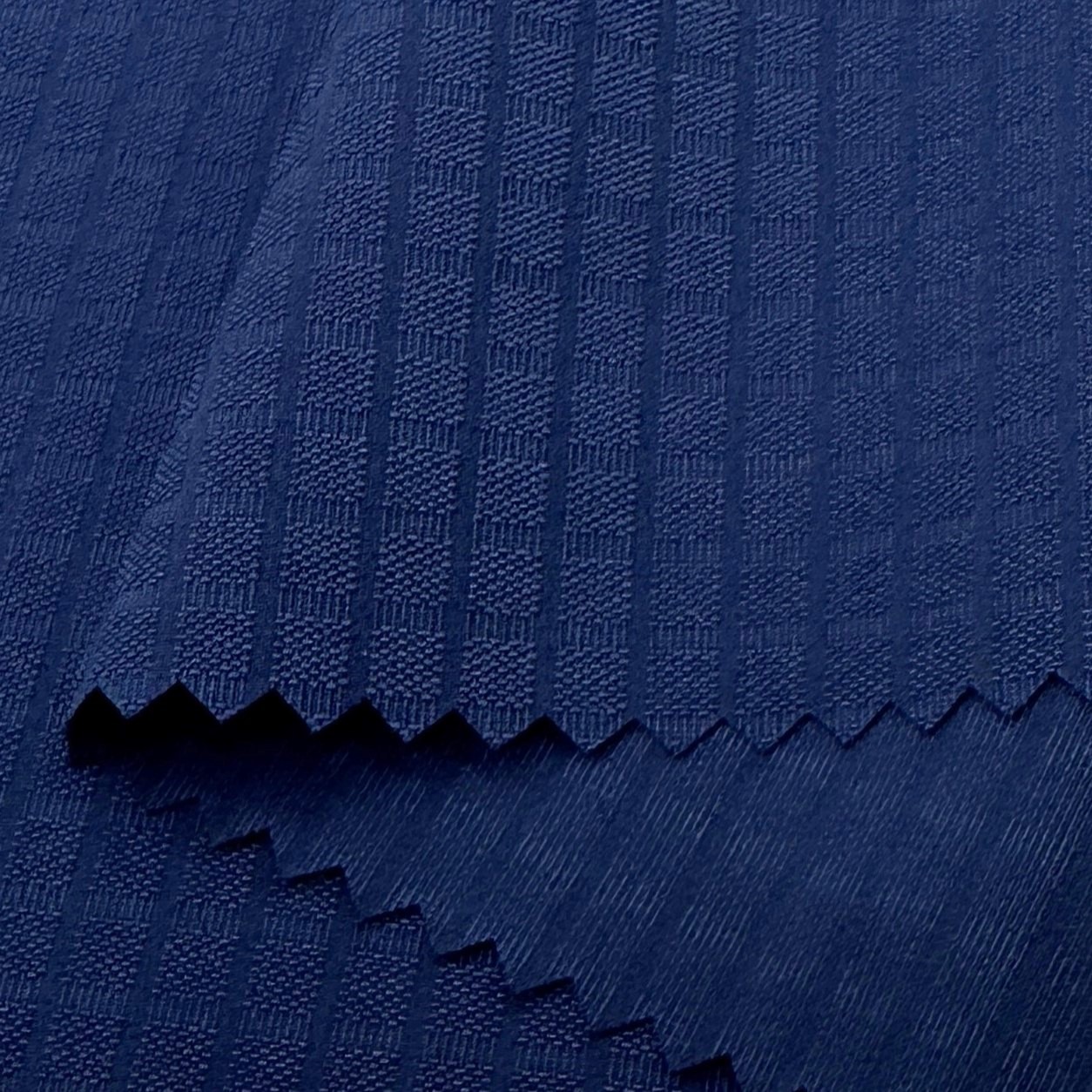What Industries Benefit from Polyester Elastane Blend Materials?
