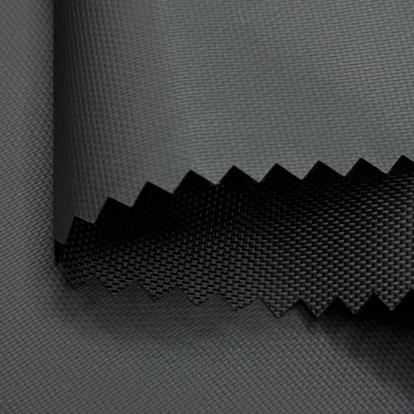 What Makes Rip Stop Nylon Fabric Ideal for Heavy-Duty Applications?