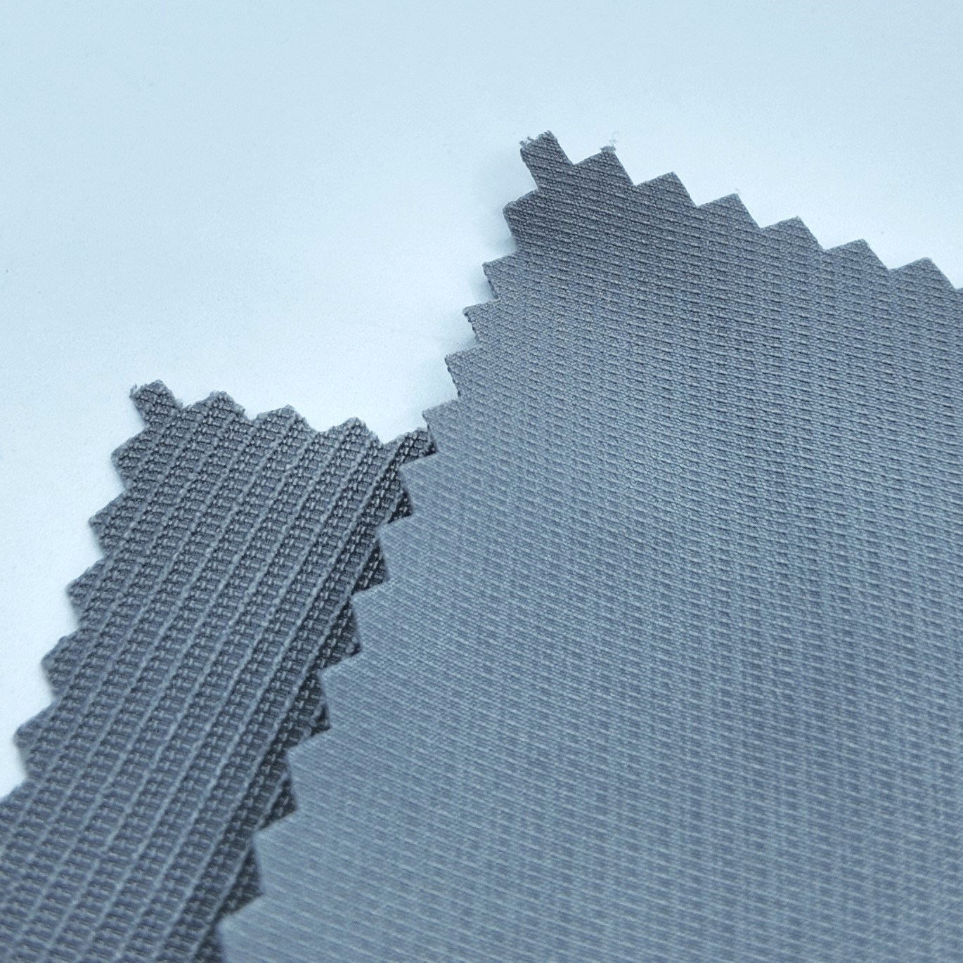 Why Twill Woven Fabrics Stand Out in Retail Markets