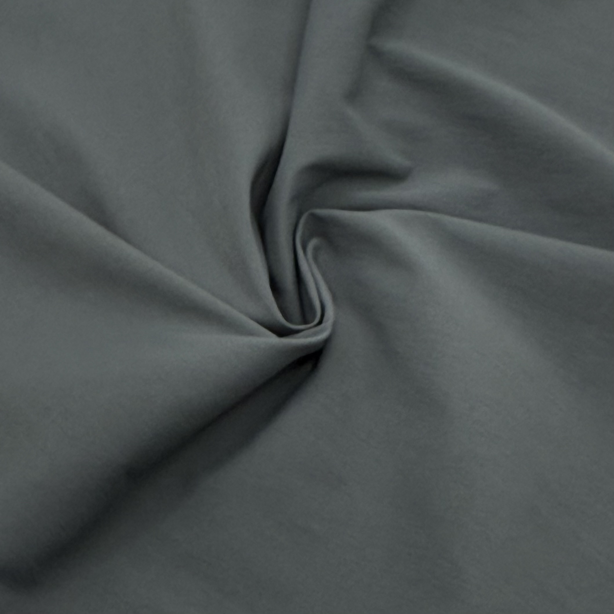 What Are the Benefits of Using Stretchable Cloth Material in Fashion Design?