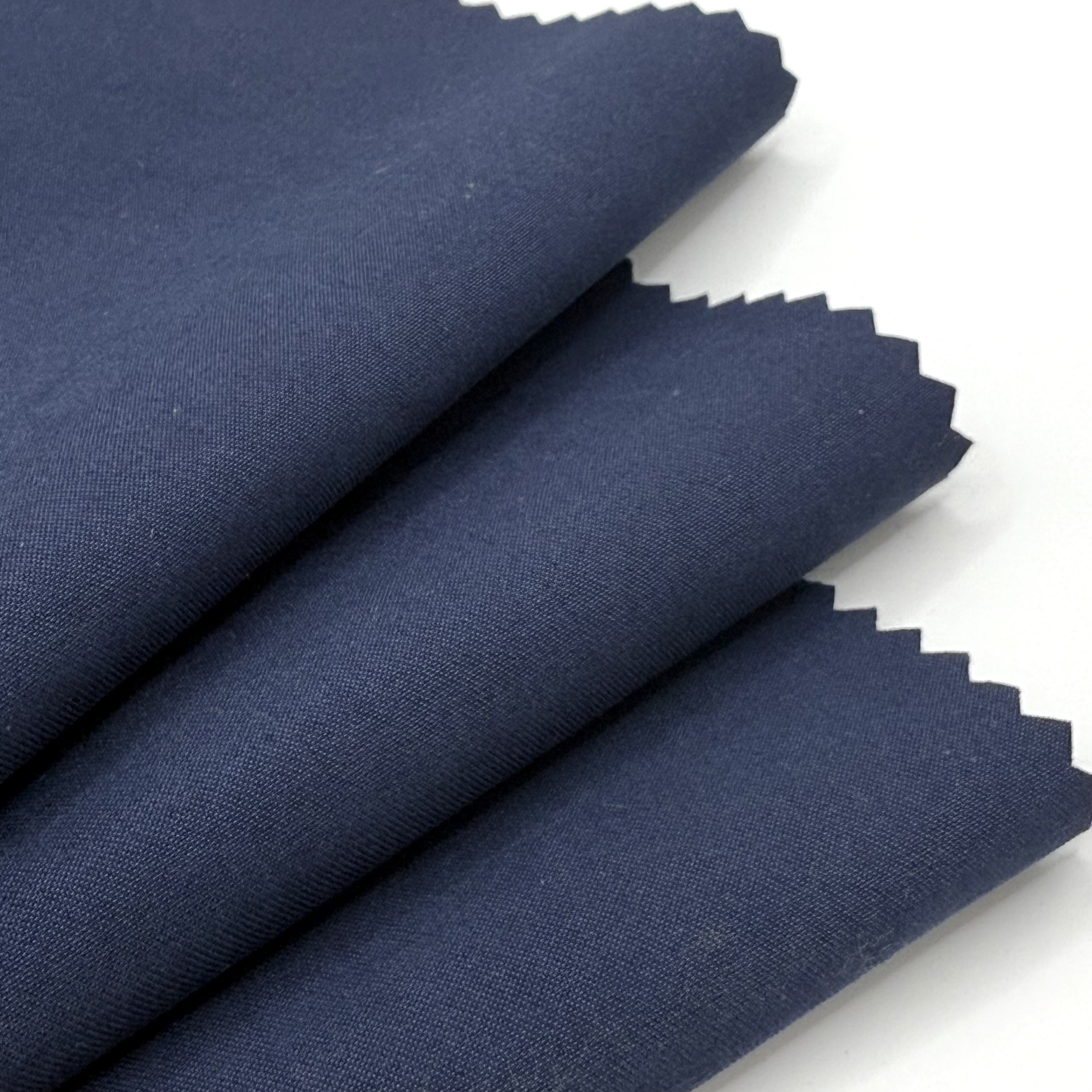 What Common Issues Should You Avoid When Purchasing Waterproof Outdoor Fabric?