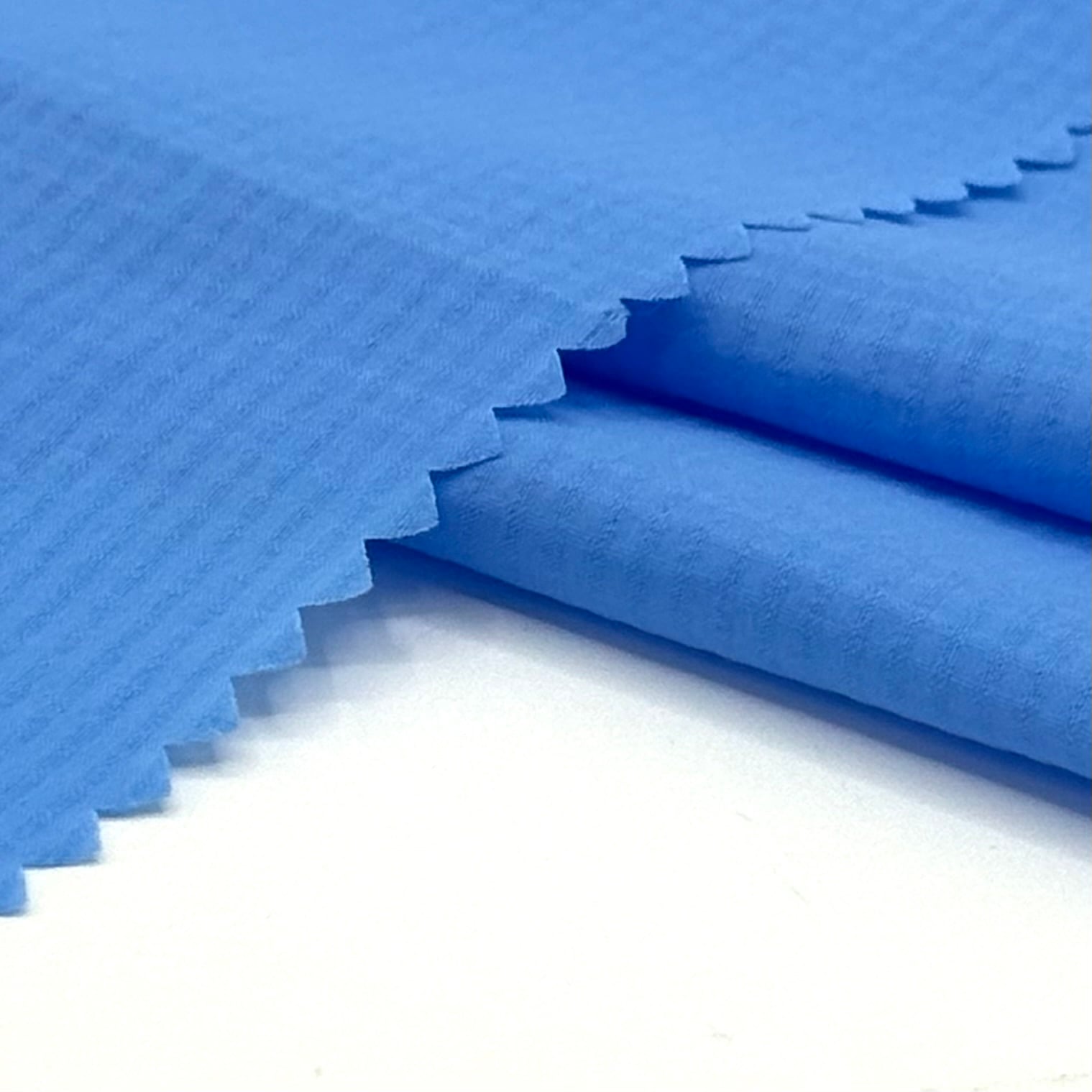 What are the Common Usage Issues with Breathable Fabrics in Summer?