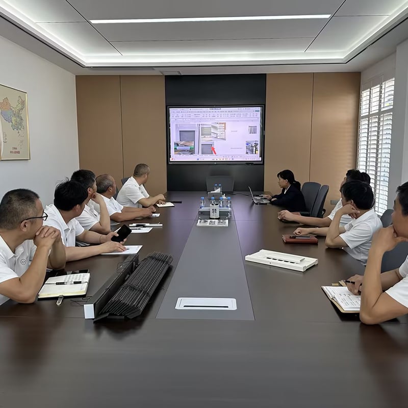 Huasheng Window Fashion held a special meeting on R&D management to drive high-quality development of window decoration products through technological innovation