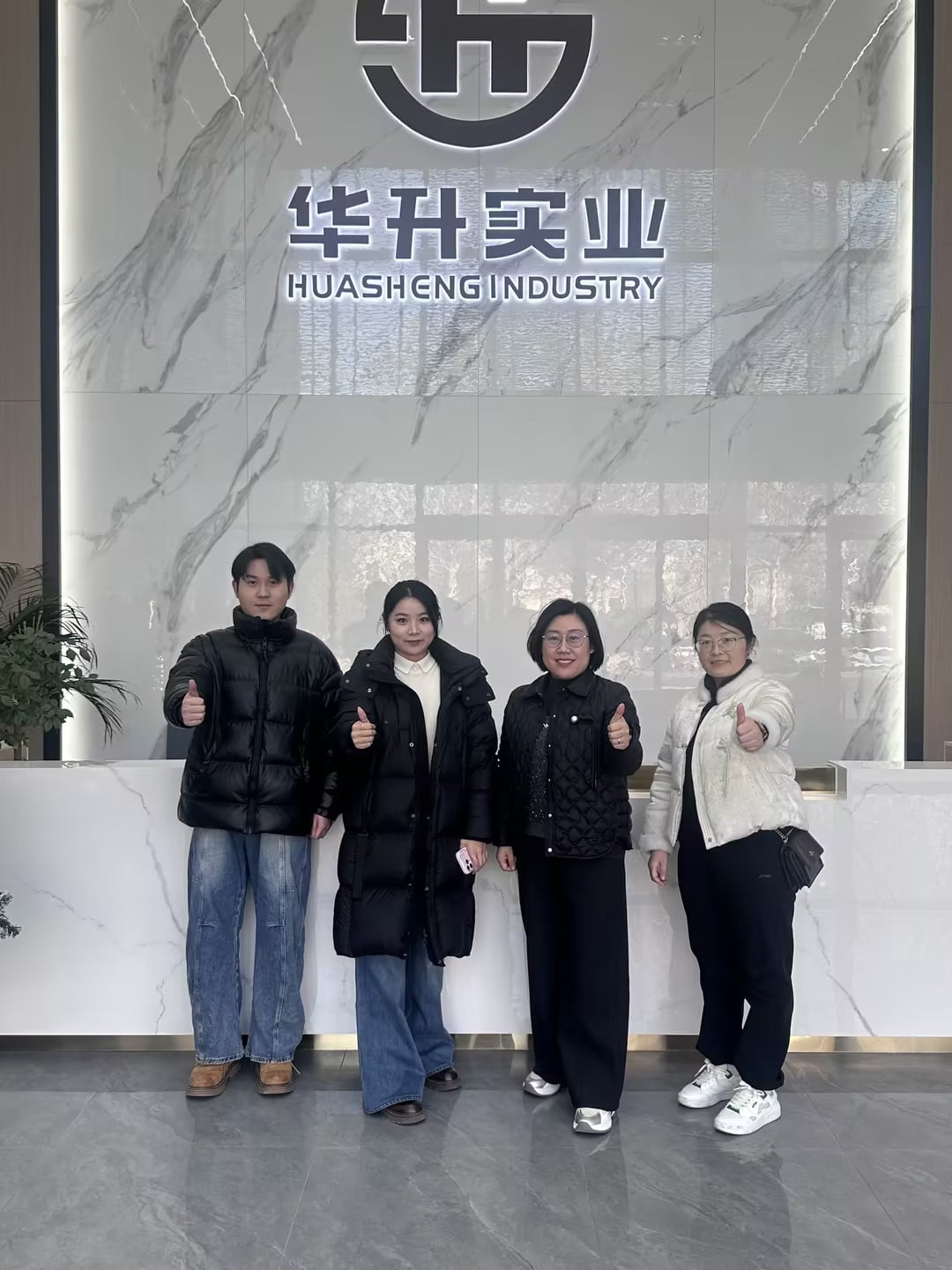 c0b69acf-bc01-4a3b-859c-c55ecc889cce.jpg