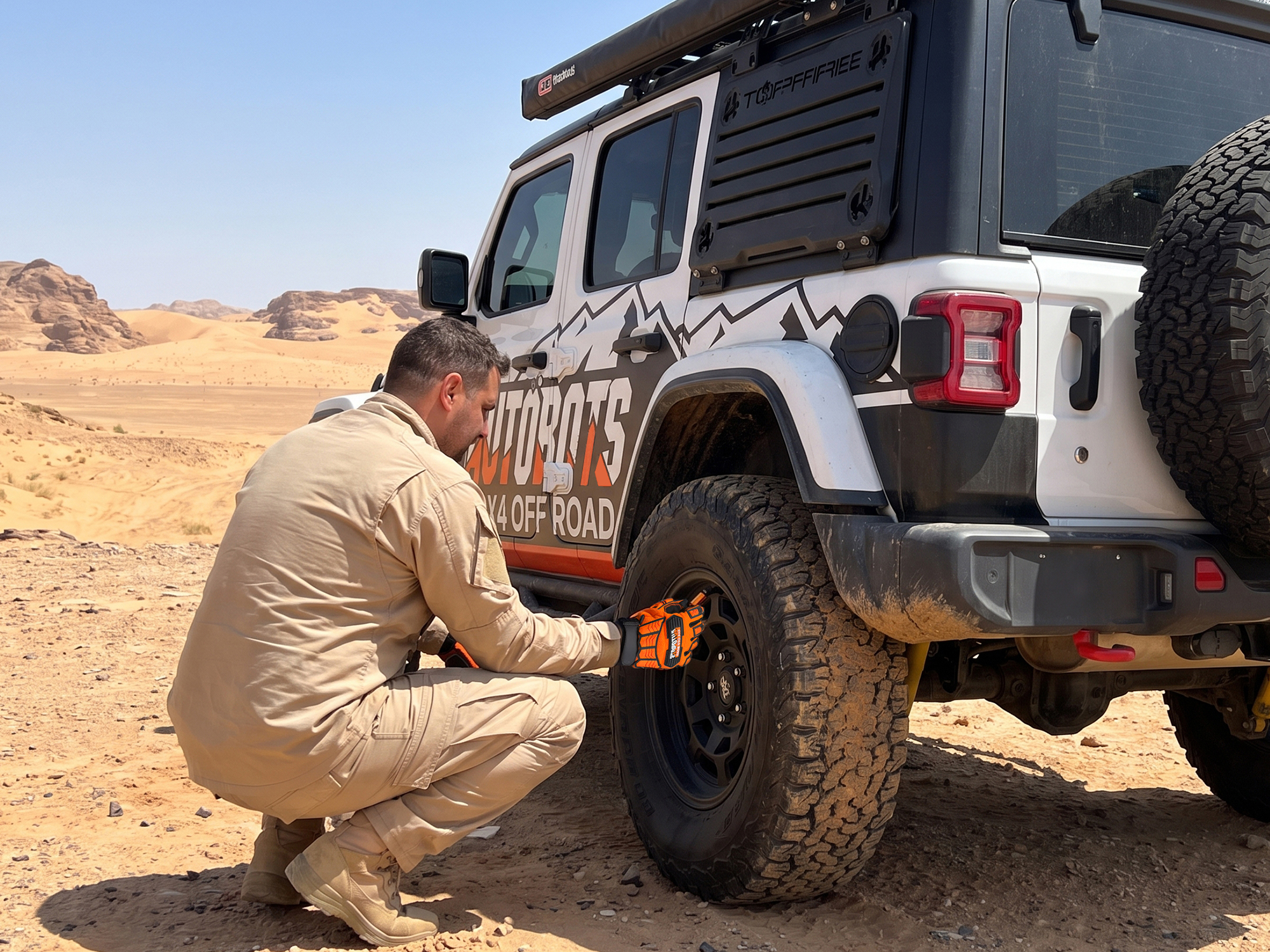 Desert Recovery Operations Sand Extraction, Heat Management, and Gear Selection for Middle East Fleets2.jpg