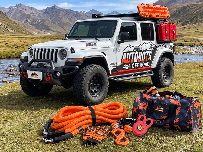 The Overlander’s Checklist: Essential 4x4 Recovery Gear for the US and Australia