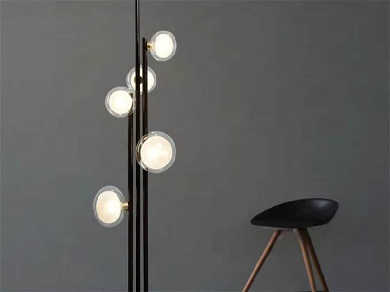 Ddéchtesch 5 Lieweranturen fir Led Floor Lamps an Indonesien
