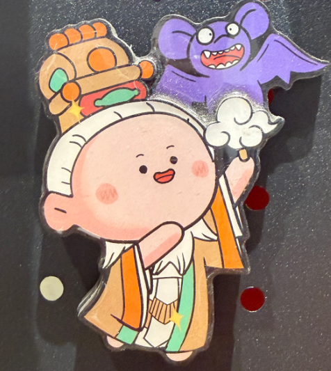 Xingxiu Guardian Goddess Earth Bat Fridge Magnet
Material: Epoxy/Wood
Size: 78*70mm