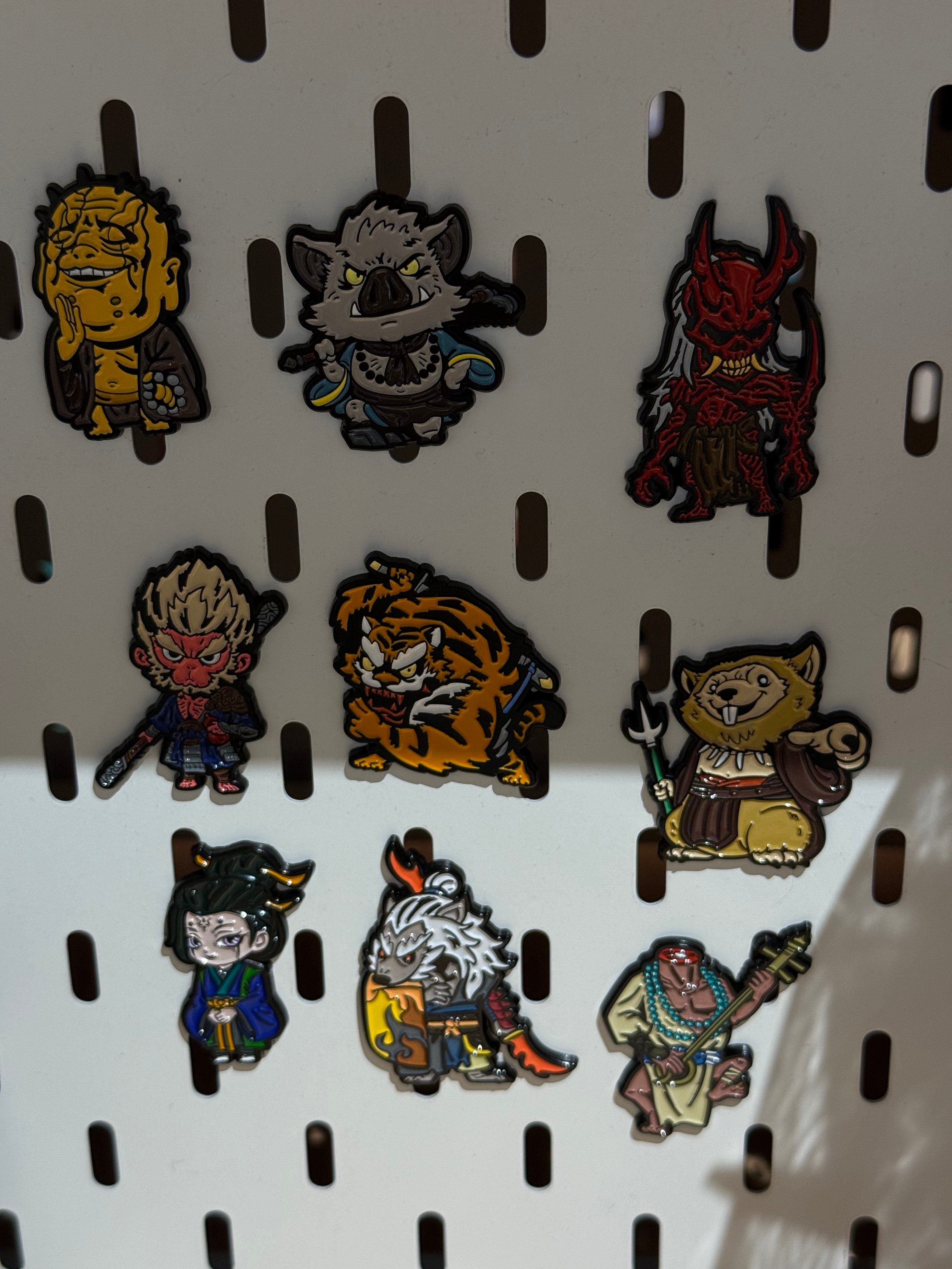 Black Myth Wukong Badge, Refrigerator Sticker
Material: Zinc alloy
Size: 35mm * 35mm