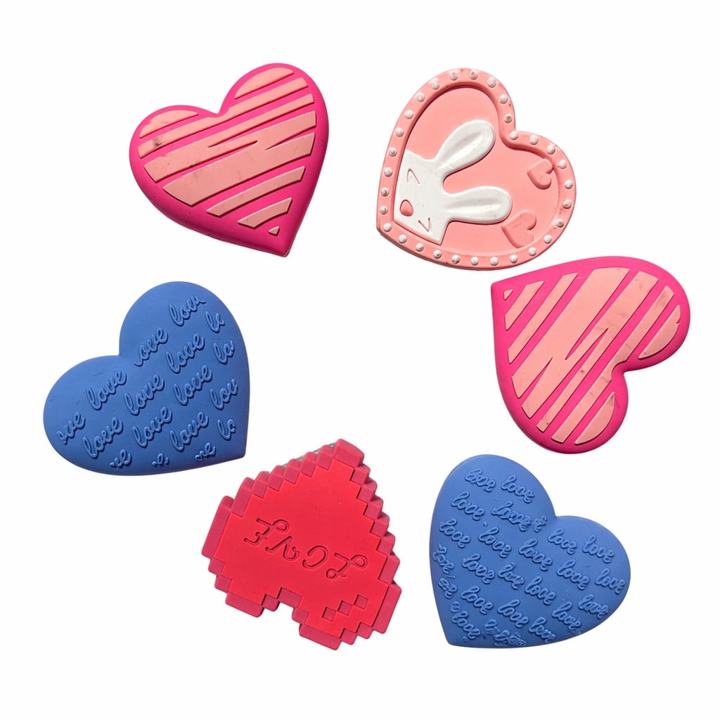 6-Piece 3D Heart Plastic Spring Bag Clips – Cute Romantic Snack Sealers with Round Display Card for Valentine's Gifts, Kitchen Storage & Creative Gifts