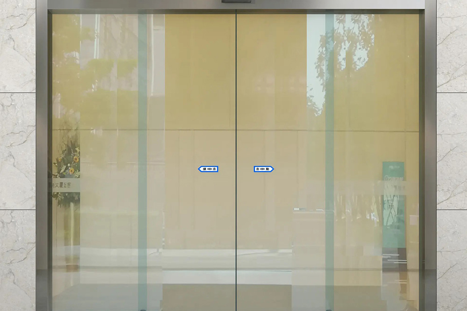 Why the Frameless Design Wins.png