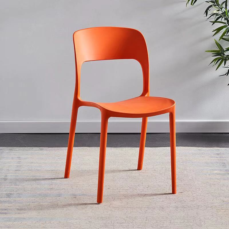 Cheap Price Plastic Dining Chair Modern Restaurant Furniture Stackable PP Plastic Chair supplier