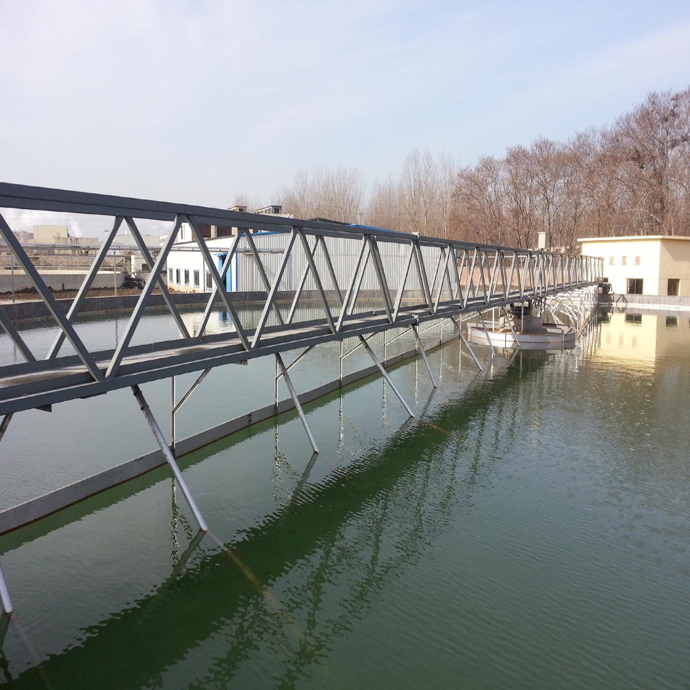 SLUDGE SCRAPER FINISHED INSTALLATION AT CUSTOMER SITE